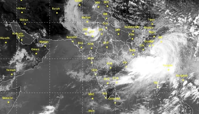 Heavy rains in West Bengal, Odisha as Cyclone Komen nears