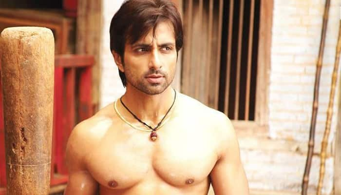 Bollywood wishes a very Happy Birthday to Sonu Sood!