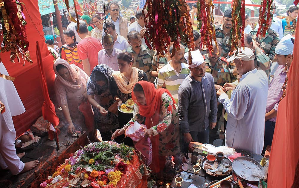 Kashmiri pandits paying obeisance to Mata Jawala Ji at Khrew Pulwama district.