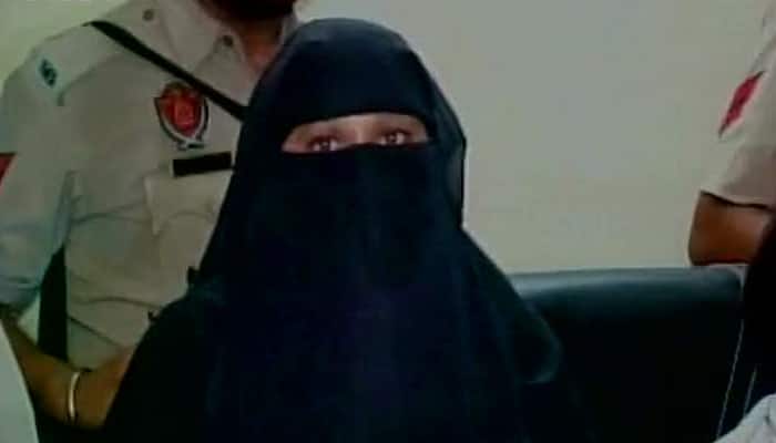 Wife of &#039;Salman Khan&#039; held at Jalandhar for travelling without passport, visa