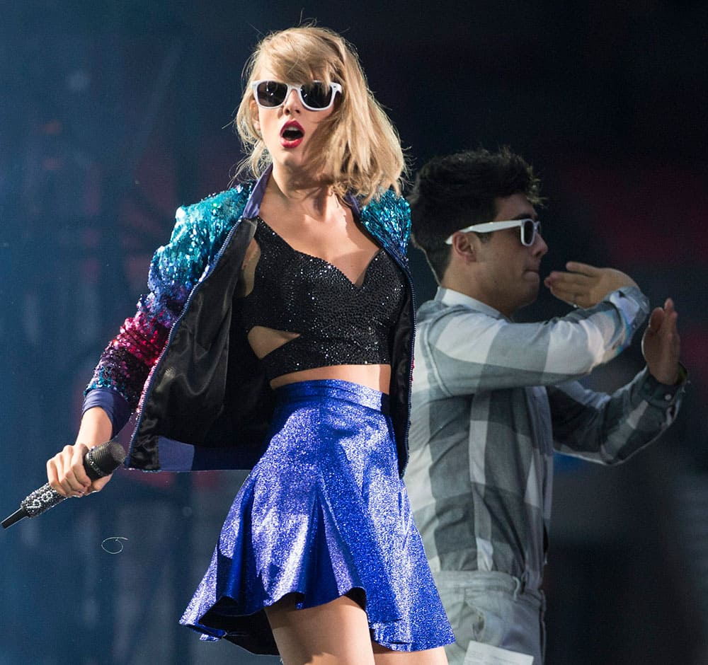 Taylor Swift performs during her 1989 World Tour in Vancouver, B.C.