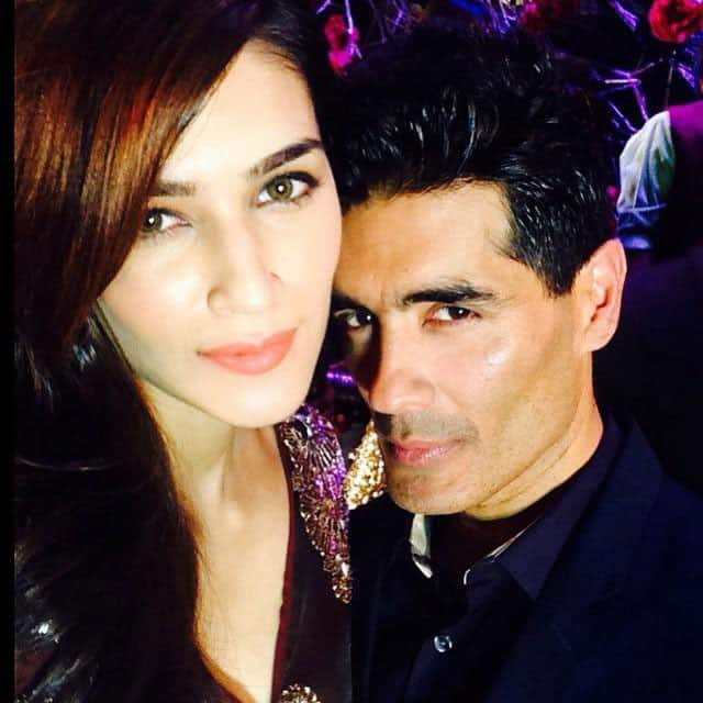 #kritisanon takes a selfie with Designer #manishmalhotra at Amazon #india Couture Week 2015. -twitter