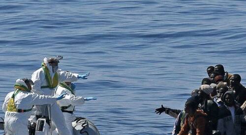 Mediterranean migrant deaths in 2015 pass 2,000: IOM