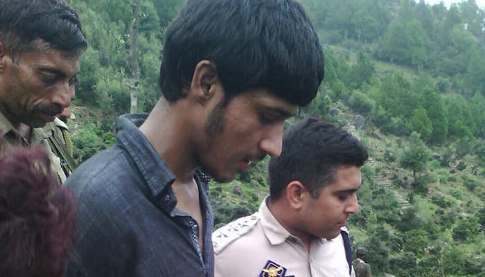 Why is Pakistan media silent on terrorist Mohammed Naved&#039;s capture in J&amp;K?