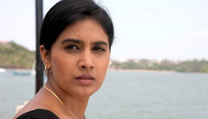 Baba Amte film turning point of my career: Sonali Kulkarni