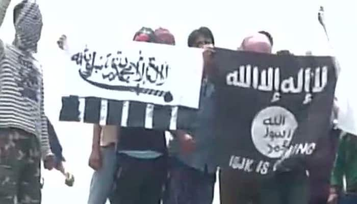 &#039;Islamic State J&amp;K is coming&#039; – flags waved in Srinagar after Friday prayer