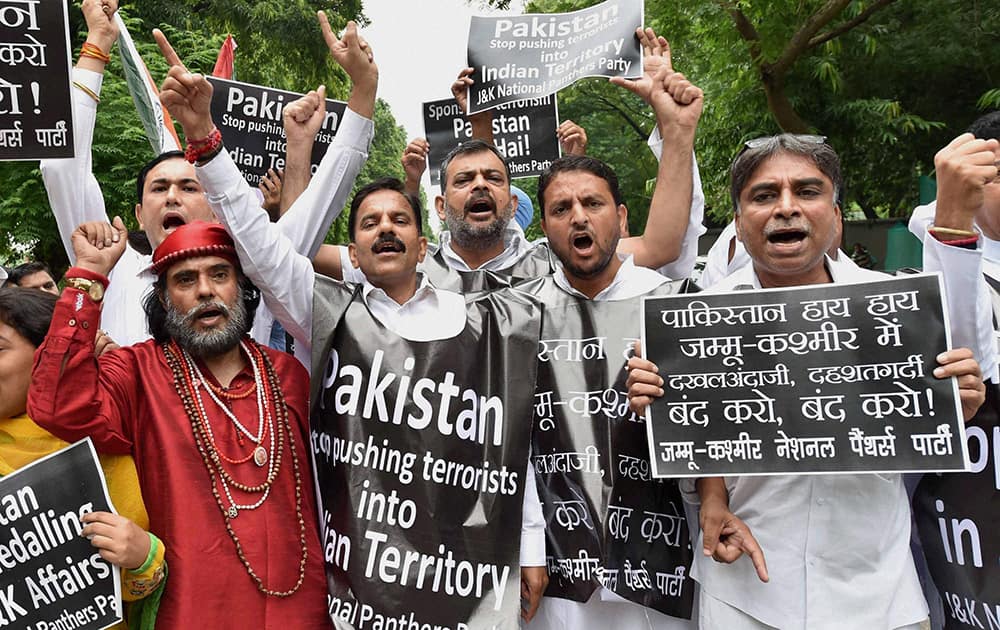 Activists of J & K National Panthers Party protest against Pakistani government in front of Pakistan Embassy in New Delhi.