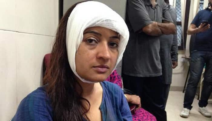 AAP MLA Alka Lamba attacked, Kejriwal tweets &#039;proud of you&#039;; one held