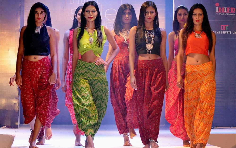 Models walk the ramp during Bhopal Style Week.