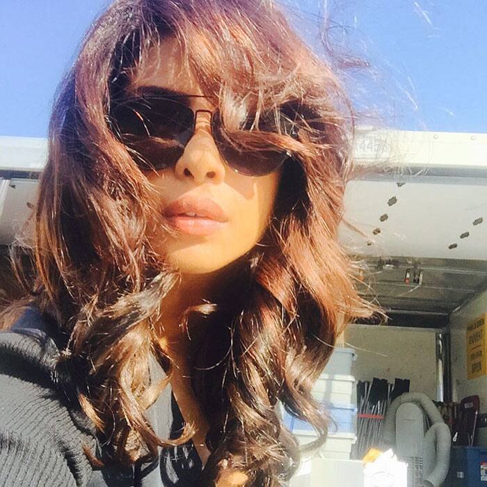 priyanka chopra  :-  Battling the wind on set! #QUANTICO #COMINGTHISFALL #AlexParrish -instagram