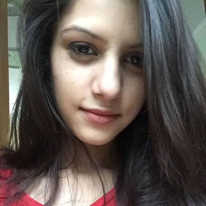 Koyal Rana :- What a beautiful day. Good morning people. :) :* when you start each day with grateful thoughts, light... -fb