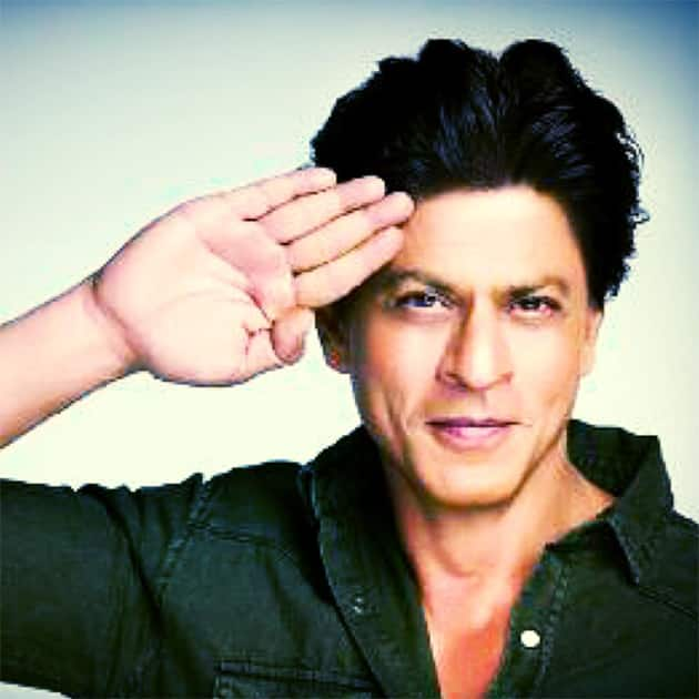 Salute 2 r Armed Forces, who selflessly risk their lives 2 protect our beloved country & our families. #SaluteSelfie Twitter‏@iamsrk 