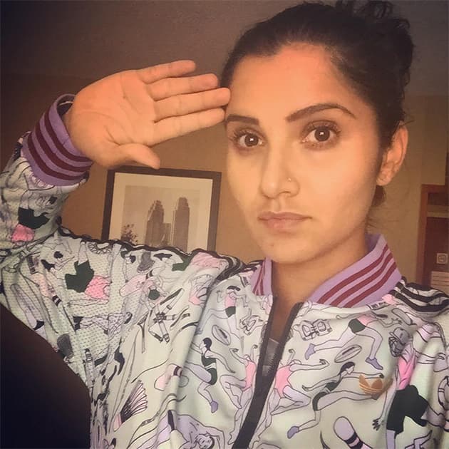 Thank you to the Indian Army for everything that they do and sacrifice for us so that we are safe.. #SaluteSelfie  Twitter@MirzaSania 