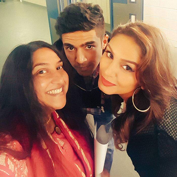 Great to have brother & sister actors' @humasqureshi and @Saqibsaleem in the house today at @TheO2 to see @arrahman -twitter‏@AshantiOmkar