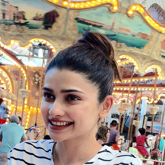 Pracchi N Desai :- Bright lights, games & Funfair... This makes me never wanna grow up! -twitter