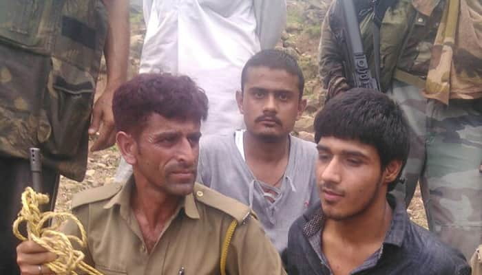 Massive hunt launched for Pak terrorist Naved&#039;s J&amp;K handler Abu Qasim