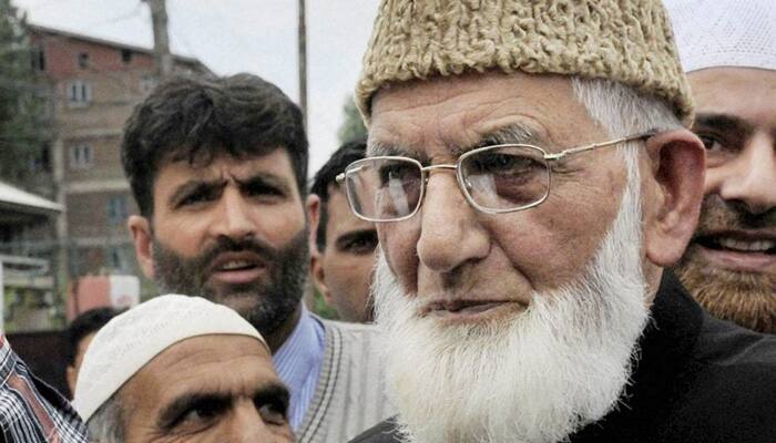 Pakistan takes a dig at PM Modi, calls Hurriyat invite &#039;Chai Pe Charcha&#039;