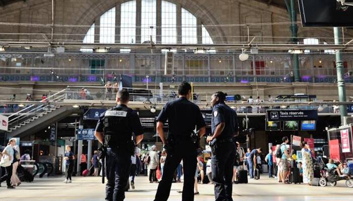 France train attacker `went to Syria`, was known to police