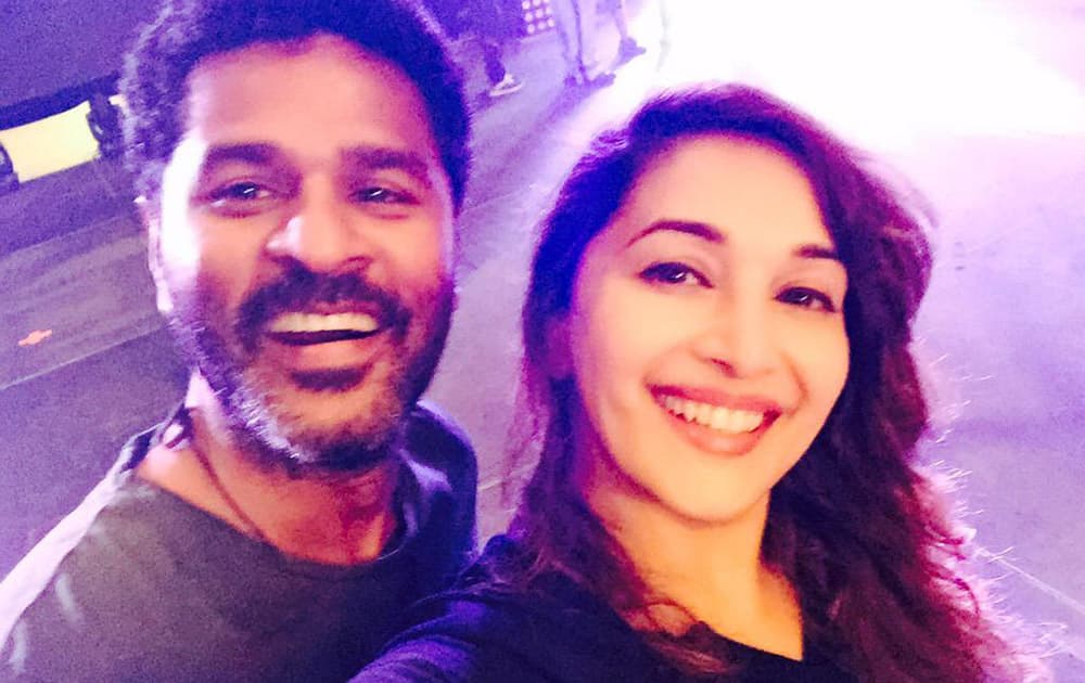 Madhuri Dixit :- The Deva and Diva of dancing -twitter