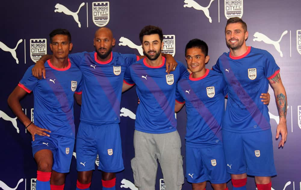 Ranbir Kapoor (C) during the launch of a new jersey for Mumbai City FC Football team in Mumbai. -dna