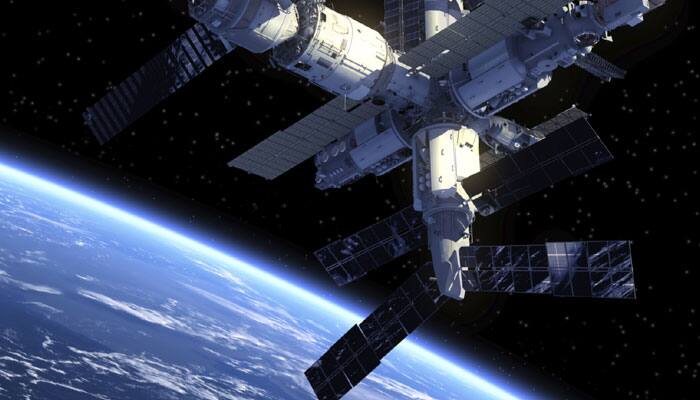 ISS astronauts await science cargo