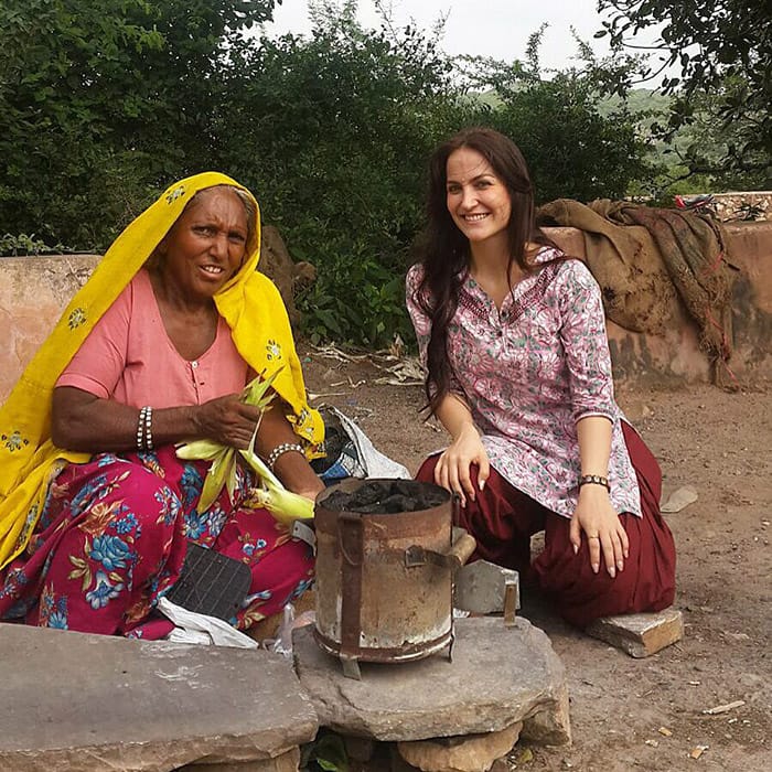 Elli Avram :- On my way up to Nahargarh Fort, stopped for some corn ..my childhood favourite! #indiadiaries -instagram 