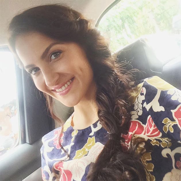 Happy girl with a braid #wooplove #kiskiskopyaarkaroon #KKPK25sep Twitter@ElliAvram