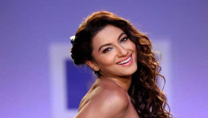 Gauhar Khan to turn showstopper for Rinku Sobti at LFW