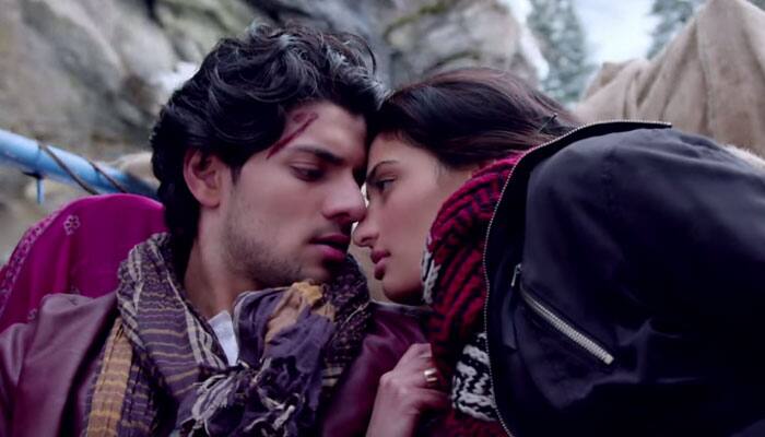 Watch: Sooraj, Athiya&#039;s &#039;Khoya Khoya&#039; song from &#039;Hero&#039;