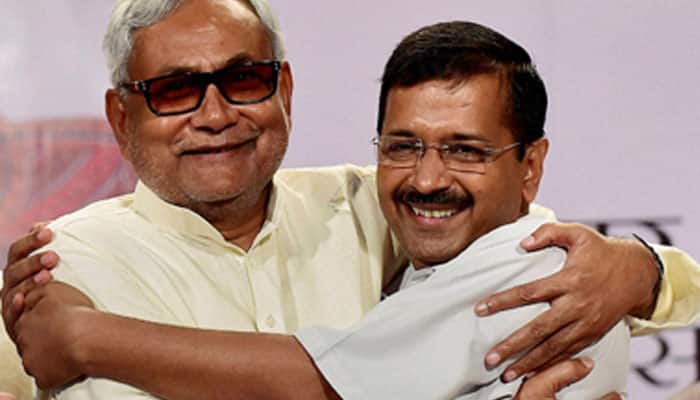 Bonhomie in Bihar: Nitish demands full statehood for Kejriwal&#039;s Delhi