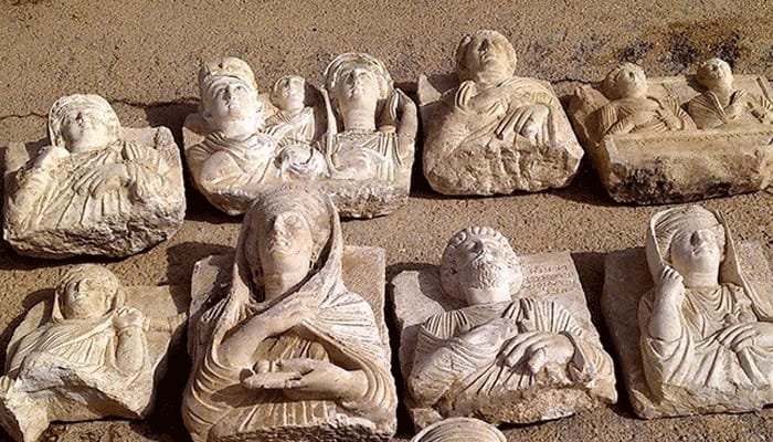 FBI warns US art dealers about antiquities looted from Syria, Iraq 