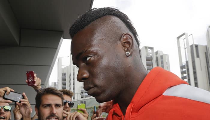 Mario Balotelli completes loan move to Milan from Liverpool