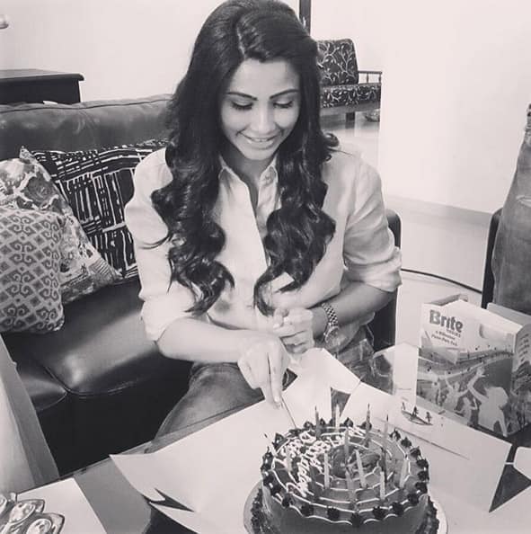 Cutting my 1st bday cake .. On the sets #HS3 #latecelebrations #shootlife - Instagram@shahdaisy