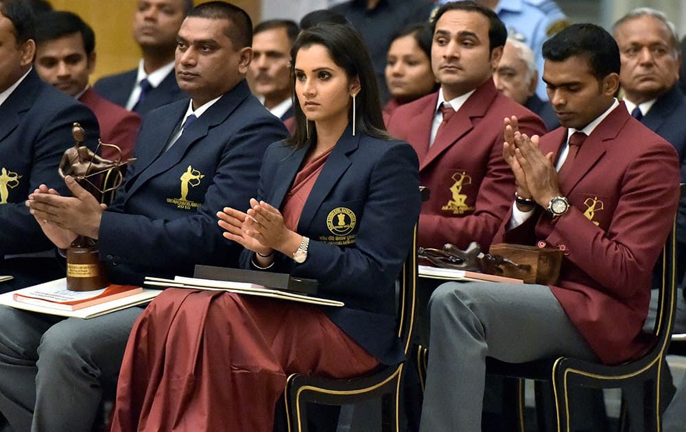 Tennis player Sania Mirza and other awardees during the Sports and Adventure Award-2015 presentation ceremony at Rashtrapati Bhavan in New Delhi.