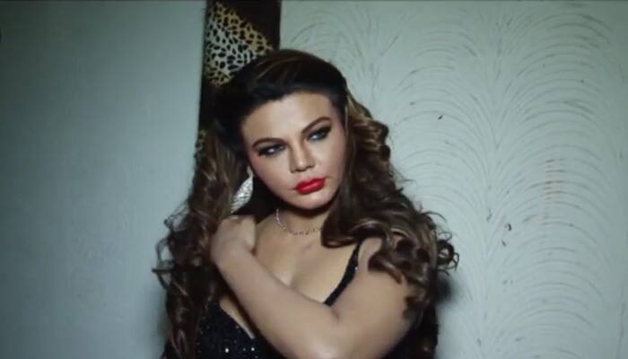 Rakhi Sawant advises Sunny Leone to wear full clothes