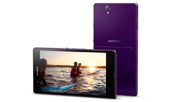  Screen: 5-inch 1080p HD screen display with Bravia 2 Engine. The Sony Xperia Z is also a dust and water proof/resistant smartphone.