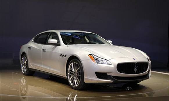 The 2014 Maserati Quattroporte debuts at media previews for the North American International Auto Show in Detroit.