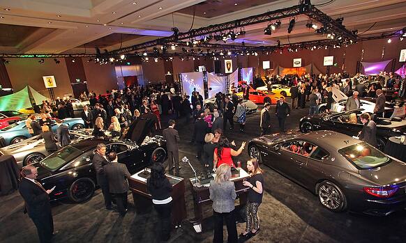 Crowd at the 2013 North American International Auto Show in Detroit.