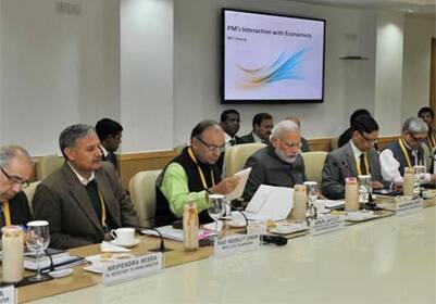 NITI Aayog&#039;s maiden meet: PM for taking full advantage of prevailing global environment