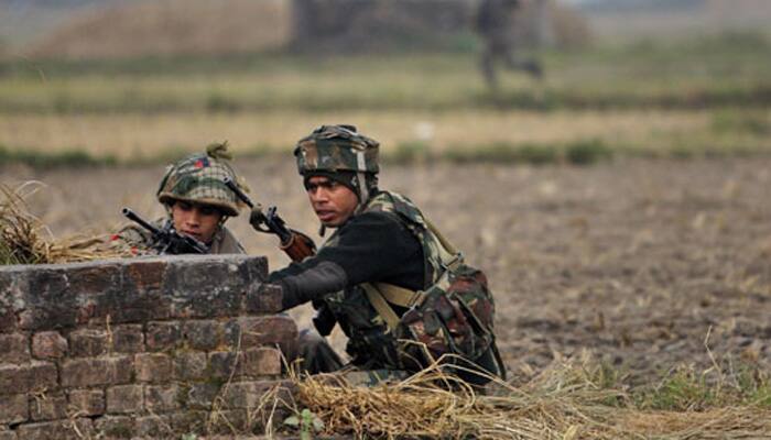 Two Armymen, 2 militants killed in ongoing Kashmir gunfight