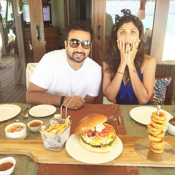 Maldives biggest Lobster burger. Instagram/officialshilpashetty