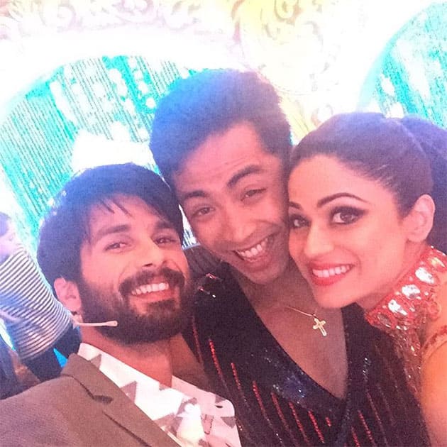 With our #super #cool #judge Shahid Kapoor #jhalakreloaded #Colors @deepak5678 smubashiraLuvly. Instagram/shamitashetty_official