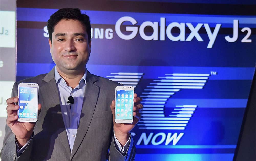 Vishal Kaul, General Manager, Mobile Business Samsung India at the launch of Samsung Galaxy J2.