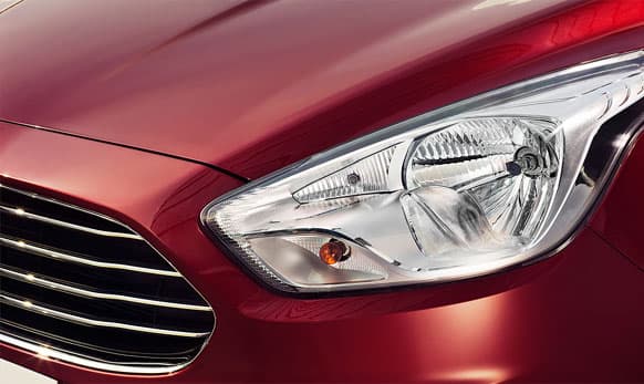 Ford Figo Aspire has sleek headlamps.