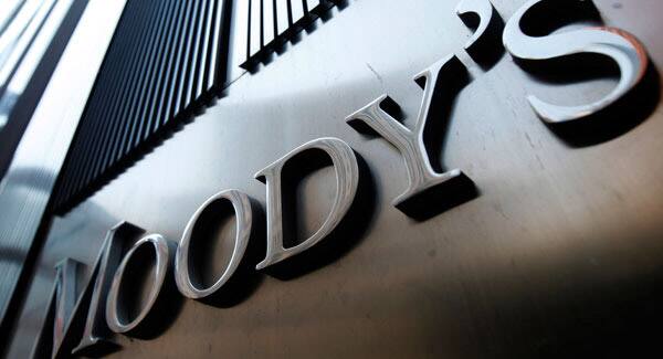 India to grow at 7% in FY15, CAD to remain low: Moody&#039;s