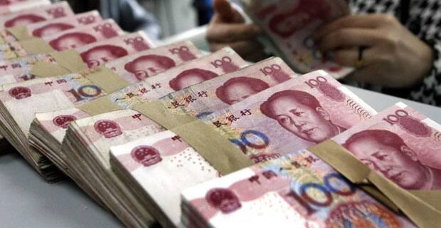 China&#039;s foreign trade declines, record drop of forex reserves