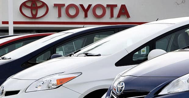 Toyota enters used car auction business in India