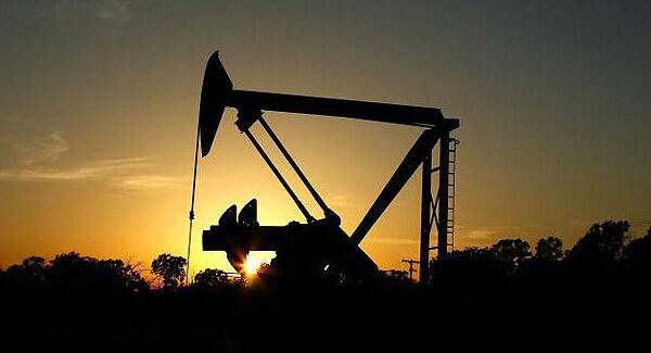 Oil prices edge up after US drilling cut but oversupply still weighs 