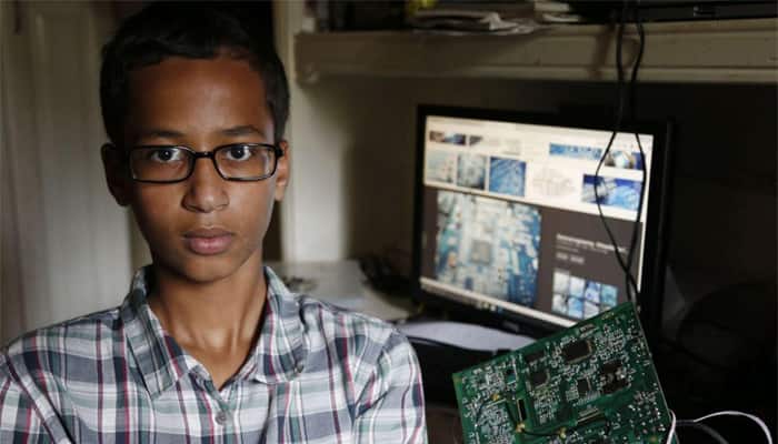 Obama invites Muslim boy, arrested for bringing clock to school, to White House