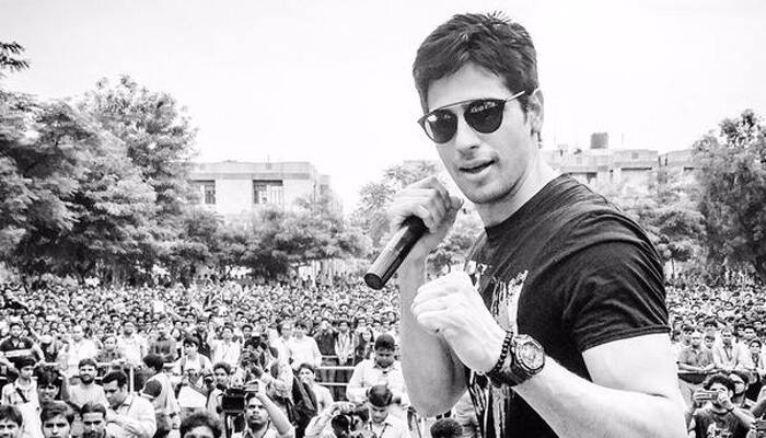 What inspired Sidharth Malhotra to turn vegetarian?